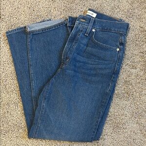 Madewell women’s Dark Blue Straight Jeans